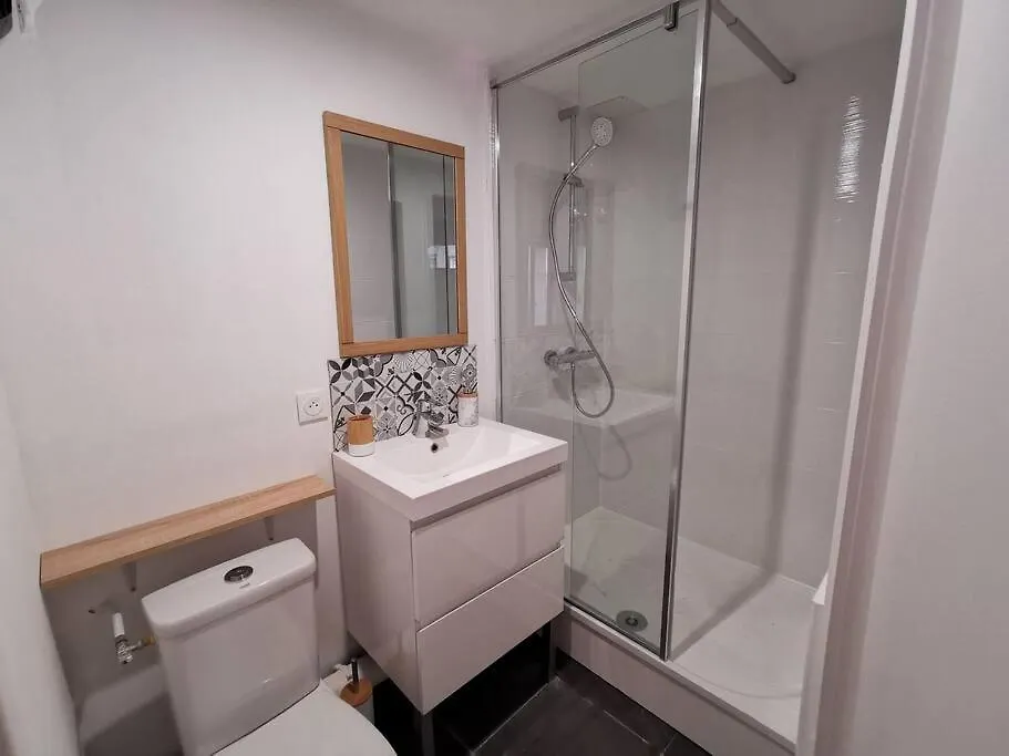 9. Charmant Studio Proche Gare Et Centre Apartment Valence  0*, Valence (Drome) France